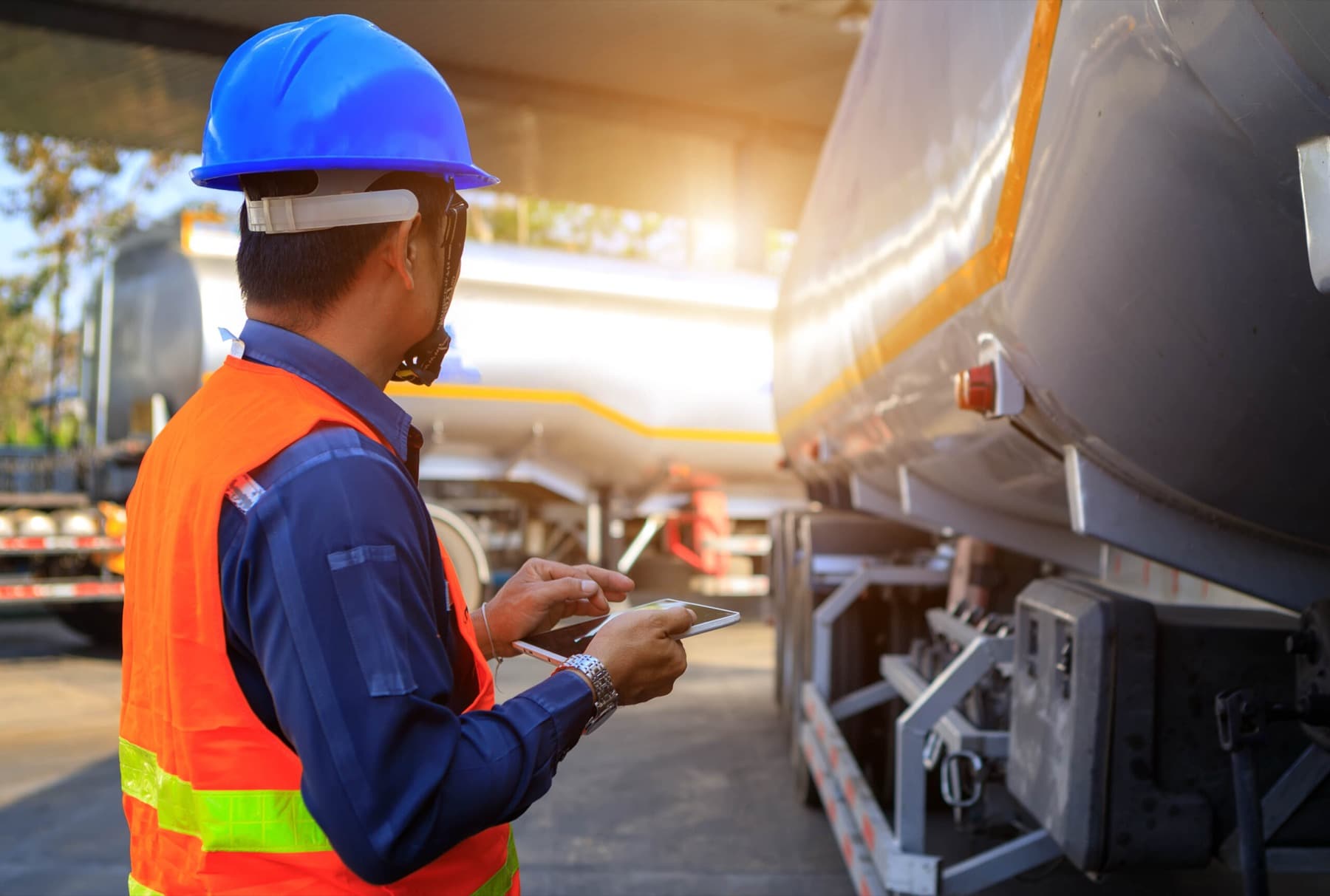 FuelGo driver coordinating an on-site diesel delivery in Austin
